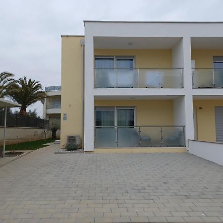 Apartments Leon 2 Novigrad  ภายนอก รูปภาพ